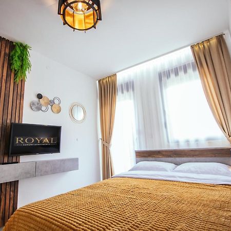 Royal Luxury Apartment 弗尔沙茨 外观 照片